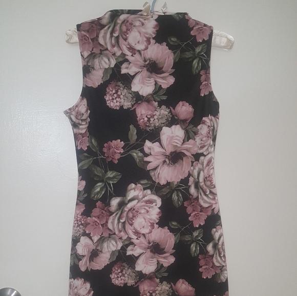 Floral bodycon dress - Picture 3 of 6